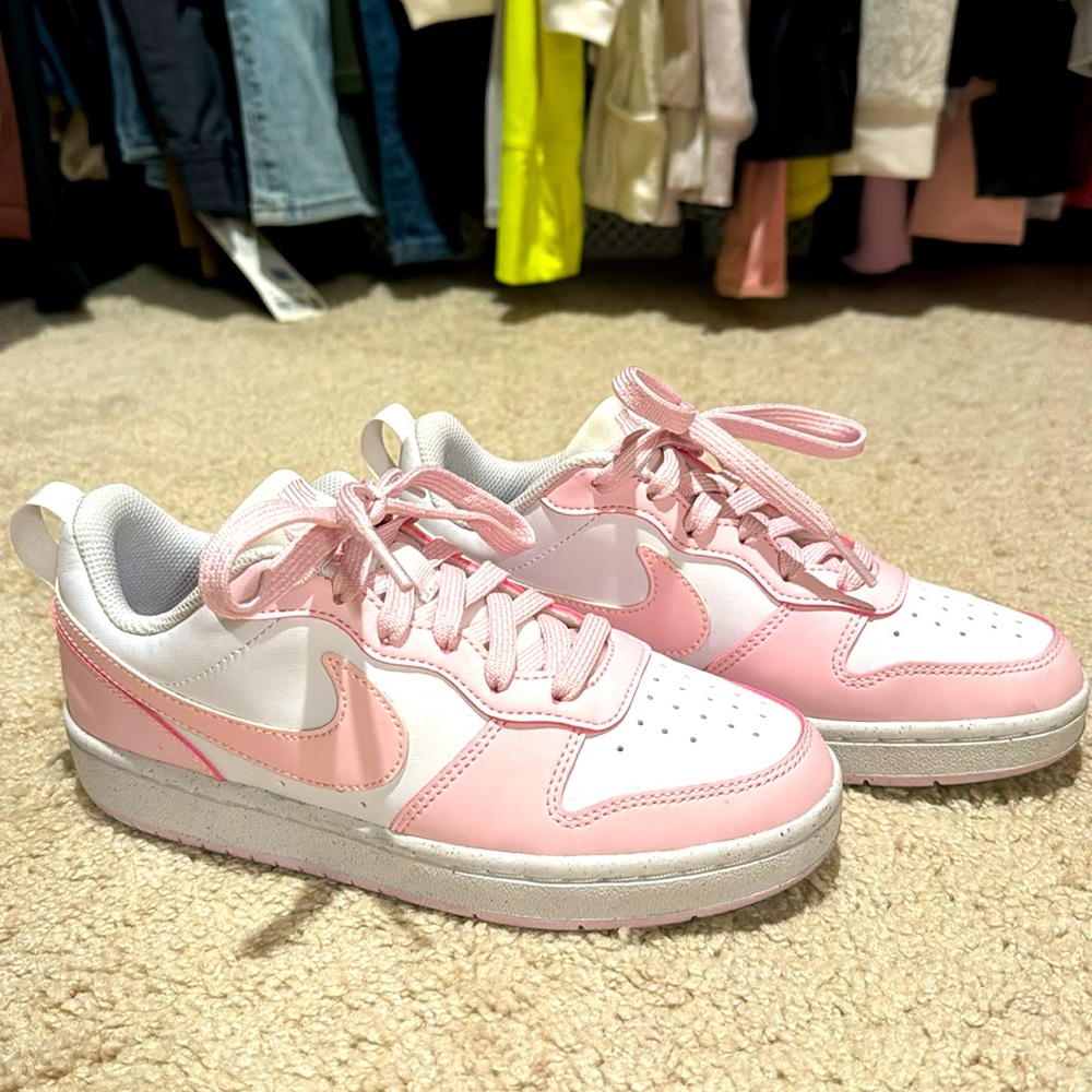 bubblegum pink nike dunks